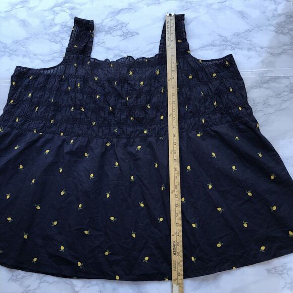 Lane Bryant Women 38/40 Smocked Sleeveless Blouse Navy with Lemon Print New - Picture 6 of 12